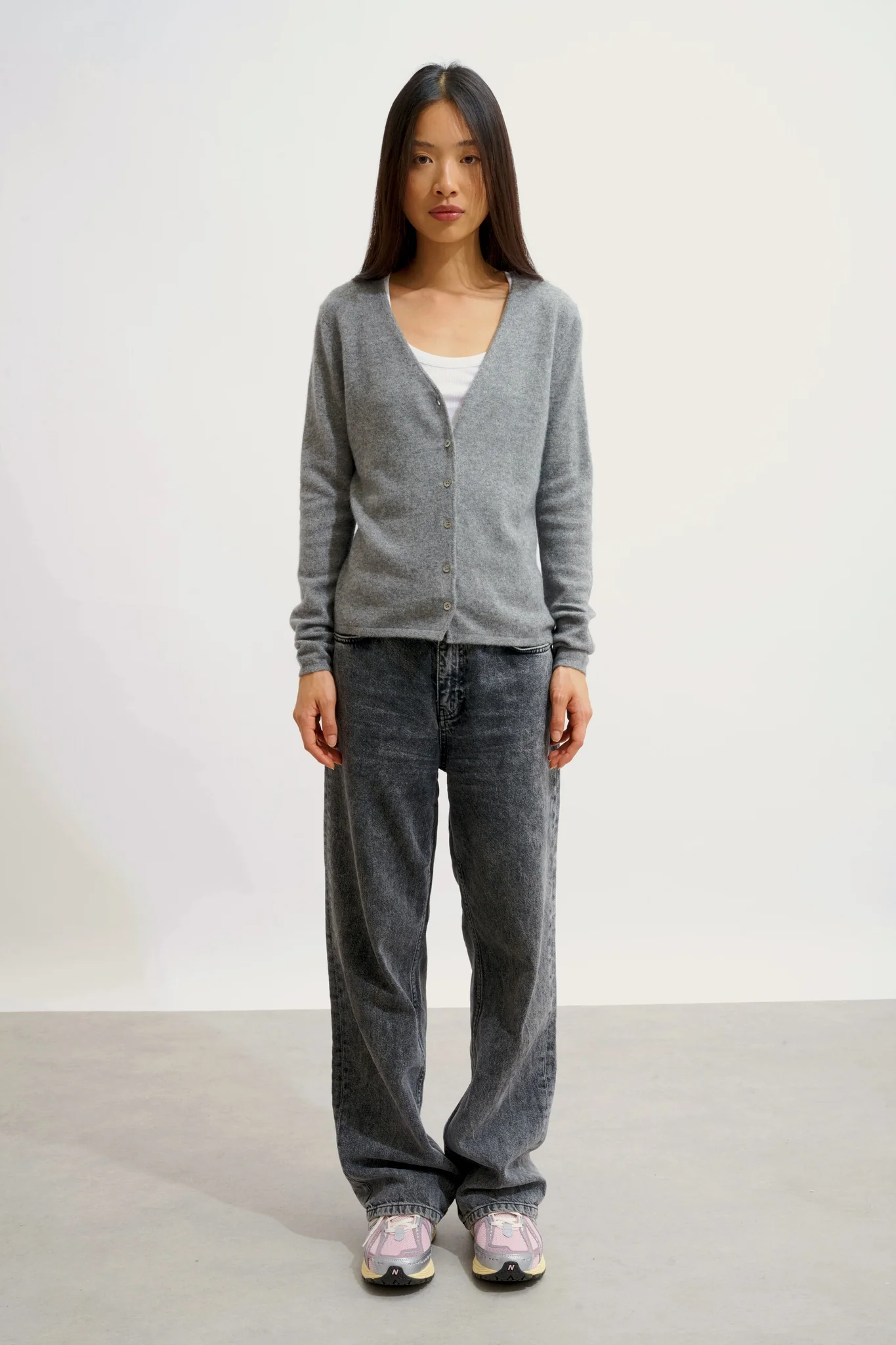 CHALAIS cardigan col v flanelle chiné 100% cachemire – Image 5