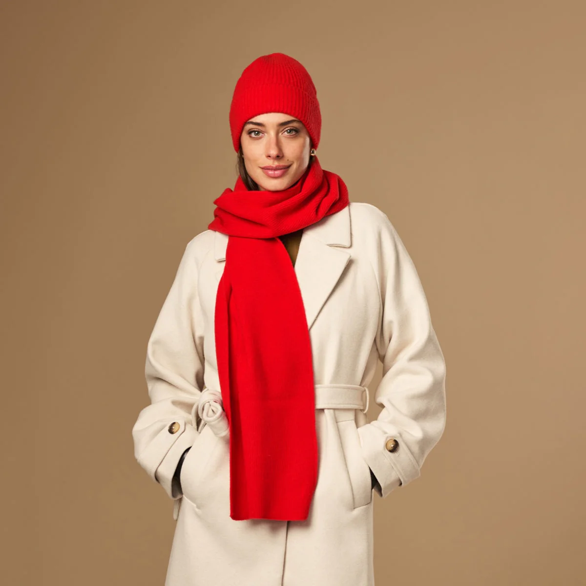 Charlie (rouge) – Luxueuse écharpe en laine mérinos douce (unisexe) – Image 2